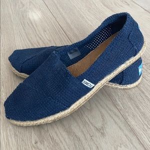 NWOT!! TOMS Shoes! 💙